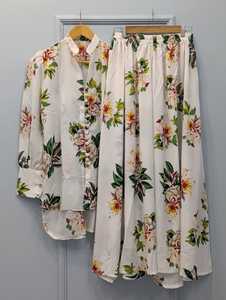 Conjunto de Falda y Blusa para Mujer, Estampado Floral, Corte Regular, Elegante, Cuello en V, Poliéster/Algodón, Cintura Alta, Antiarrugas, Venta al Por Mayor - Product Image 3