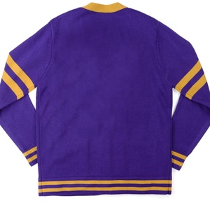 Cárdigan Escolar de Invierno para Hombre, Diseño Personalizado OEM del Fabricante, Color Morado Dorado, Acrílico, Tejido con Patrón, Manga Larga, con Botones - Product Image 6