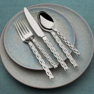 Ensemble de couverts en métal de marque privée, style moderne, pour les présentations de table et les occasions spéciales - Product Image 1