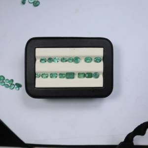 Piedras Preciosas Sueltas de Esmeralda Verde Natural de Grado AAA Premium, Corte Oval/Pera, 6.65ct 5mm 10mm para Joyería - Product Image 6