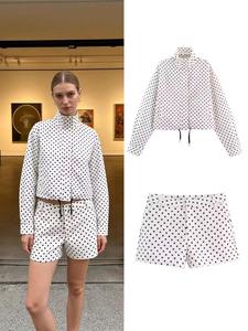Ensemble chemisier et short en coton à pois pour femme, manches longues, col montant, coupe ample, taille à cordon, pois blancs et noirs, tenue décontractée - Product Image 2