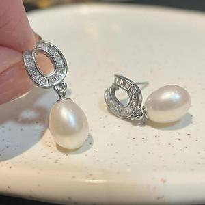 Pendientes de Plata S925 con Perlas Edison de Agua Dulce de 10-11 mm, Diseño de Joyería Clásico, Versátil y con Encanto Exquisito - Product Image 1