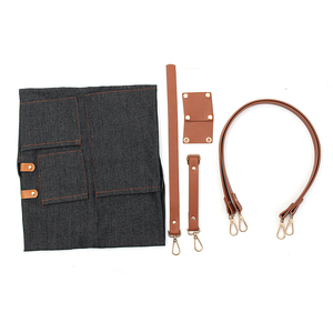 Tablier en jean avec bretelles en cuir et poches pour chef cuisinier, barista, etc. - Product Image 2