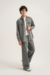 OEM Men's Casual Outerwear Oversized <b>Denim</b> Button-Up <b>Coat</b> with Cotton Filling and Waterproof Feature for Winter - Product Image 3