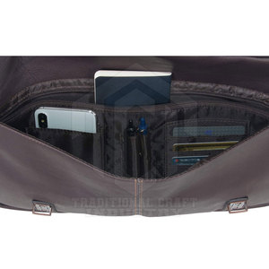 Sacs pour ordinateur portable de voyage durables et de haute qualité avec fermeture à glissière, en cuir véritable et design écologique pour usage professionnel et bureautique - Product Image 4