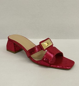 Elegantes Sandalias de Tacón para Mujer RETRAW BLENDS, Punta Abierta, Tacón Ancho, Entresuela de PU, Correa con Hebilla, Color Rojo Brillante, para Vestir en Verano - Product Image 5