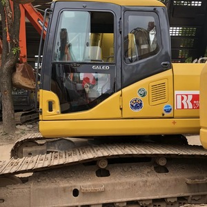 KOMATSU PC220 Usada en Venta. - Product Image 1