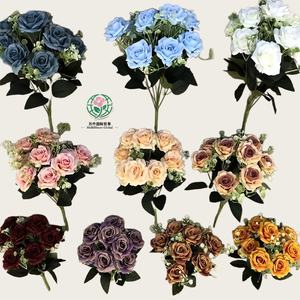 ورد حرير زينة حفلات الزفاف، باقة ورد صناعي صغيرة لتزيين المنزل في رأس السنة، زهور ونباتات ديكورية - Product Image 2