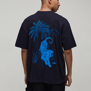 T-shirt personnalisé pour homme, imprimé sur mesure, OEM, motif graphique, streetwear, manches courtes, col rond, vêtement décontracté, haut tendance - Product Image 1