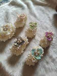 Coletero para el Cabello con Perlas Blancas y Gajra – Diadema Nupcial de Jazmín Pastel, Accesorio Reutilizable para Peinados de Novia para Mujeres y Niñas - Product Image 4