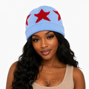 Gorro de Punto Azul Claro Cosh International con Patrón de Estrella Roja, Unisex, para Adultos, Opción de Logotipo Personalizado - Product Image 3
