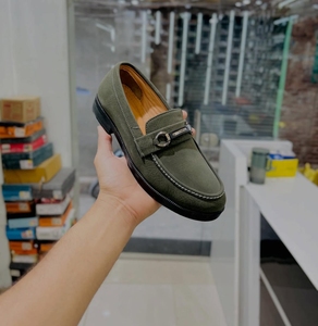 Men's Black Faux Suede Loafers Round Toe Slip-On With Metal Buckle Decoration Comfortable Rubber Outsole All Seasons <b>Flats</b> - Product Image 2