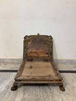 Chaise basse traditionnelle indienne du Rajasthan sculptée à la main en teck, fauteuil ethnique en bois fait main pour la méditation et l'assise au sol