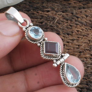 Pendentif en grenat rouge naturel et topaze bleue, collier en argent sterling 925, bijoux pierres de naissance de janvier et de décembre pour femmes, vente en gros - Product Image 3