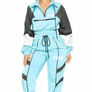 Conjunto Deportivo Moderno con Franjas Reflectantes Personalizadas, Chaqueta con Cierre de Cremallera 100% Poliéster, Pantalón de Nailon, Traje Deportivo Impermeable y Cortavientos - Product Image 2