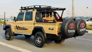 Toyota Land Cruiser Usada de Primera Calidad, Modelo 2021, Doble Cabina, 6x6, Volante a la Derecha/Izquierda - Product Image 3