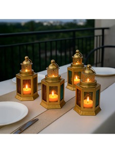 Elegante Linterna Metálica de Ramadán Kareem con Acabado Verde para Reuniones Familiares, Festivales, Hogares Tradicionales y Ocasiones Especiales - Product Image 4