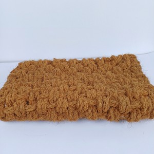 Tapis pour chien en fibre de coco, couleur unie, durable, fait main, accessoire pour animaux de compagnie, utilisable toute l'année, fabriqué au Vietnam - Product Image 1