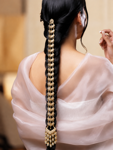 Chaîne de cheveux élégante plaquée or avec embellissement en strass pour mariage, accessoire de coiffure pour femmes. - Product Image 5