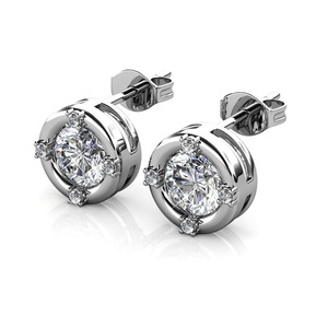 Petites boucles d'oreilles rondes Daisini ornées de cristaux Swarovski en gros Accessoires pour femmes en argent sterling 925 - Product Image 4