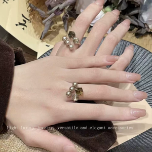 Anillo de Jade Marrón Estilo Vintage para Mujer - Product Image 3