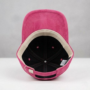 Casquette de baseball en daim rose vif de qualité supérieure, finition velours doux, 6 panneaux, visière incurvée, élégante et décontractée, pour femmes et hommes - Product Image 4