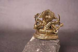 Estatua Grande de Latón del Señor |   Artesanía Metálica Hecha a Mano, Arte Pop Moderno, Ecológico y Duradero, Figura de Dios Hindú para Mesa, Hogar o Templo, Ideal para Cumpleaños - Product Image 5