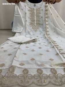 Nueva llegada: Conjunto de Kurti-Pant y Dupatta Banarasi con bordado y lentejuelas, ideal para festivales. Compra online en India. - Product Image 5