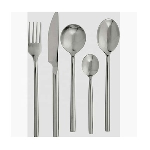 Couverts élégants en acier inoxydable, triangle en métal plaqué argent pour événement de mariage, ensemble de couverts ronds - Product Image 5