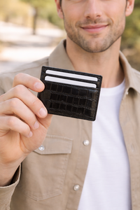 กระเป๋าใส่บัตรเครดิตหนังแท้ Wriza Ultra Thin RFID Blocking ป้องกันการโจรกรรมข้อมูล ดีไซน์มินิมอลสำหรับผู้ชาย กระเป๋าสตางค์ขนาดเล็ก พรีเมียม พร้อมซองใส่บัตร - Product Image 3