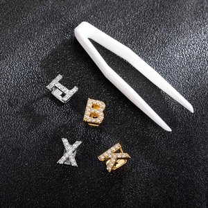 Grillz dentaire lettre K plaqué or 22 carats avec strass en cristal, style hip-hop, unisexe, bijou corporel pour usage quotidien - Product Image 4