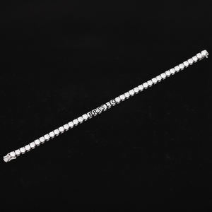 Bracelet tennis en argent sterling 925 avec diamants de laboratoire, design personnalisé, bijoux élégants et luxueux, nouvelle collection pour femmes - Product Image 3