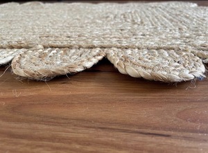 Alfombra de Yute Natural de Color Sólido Hecha a Mano con Bordes Festoneados, Ecológica, Estilo Boho Rústico para Decoración del Hogar - Product Image 6