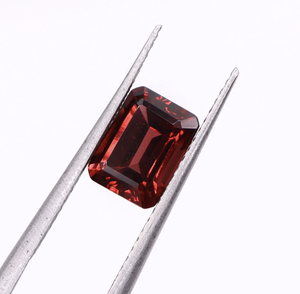 Pierre précieuse naturelle grenat émeraude forme octogonale rouge 4*6 5x7mm certifiée - Product Image 3