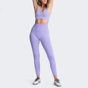 Ensemble de yoga côtelé pour femme : Crop top dos nageur col en V et leggings taille haute, manches longues, couleur unie, respirant, séchage rapide, devant - Product Image 3