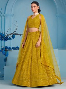 Robe de soirée longue en georgette jaune, style A-line, brodée de sequins Resham, avec dupatta en tulle, idéale pour les mariages et les fêtes - Product Image 4