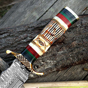 Couteau de chasse artisanal en acier Damas, manche en bois gravé décoratif, lame à pointe clip à changement rapide, pour le camping en extérieur - Product Image 3