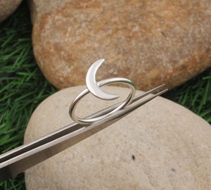 Anillo de Plata de Ley 925 con Forma de Luna Creciente, Joyería Celestial Minimalista, Anillos Delicados de Luna y Estrella para Mujer, Regalo de Cumpleaños para Chica - Product Image 1