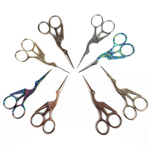 Ciseaux à cuticules en acier inoxydable de haute qualité avec logo personnalisé, lame incurvée tranchante, traitement des ongles incarnés, ciseaux de manucure - Product Image 3