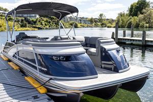 Venta al por mayor: Nuevo yate de lujo de alta calidad 2026, bote pontón de aluminio para fiestas con bimini y motor fueraborda, últimas tendencias. - Product Image 2