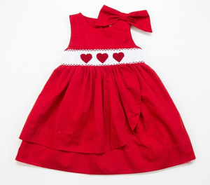Robe pour bébé fille en coton/polyester à manches courtes, style A, avec un motif cœur rouge brodé à la main, pour le printemps, l'été et l'automne - Product Image 1