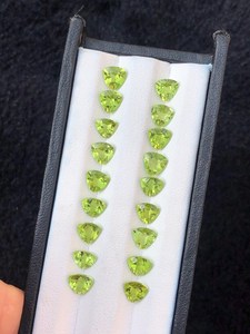 Lote de Piedras Preciosas de Peridoto Verde Natural de 14.10 Quilates, Piedras Sueltas Genuinas de Alta Calidad para la Fabricación de Joyas, Suministro al por Mayor - Product Image 2