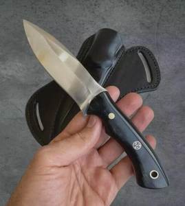 Couteau à lame fixe unique, fait main, en acier inoxydable, avec manche en résine noire, couteau de camping avec étui en cuir - Product Image 3