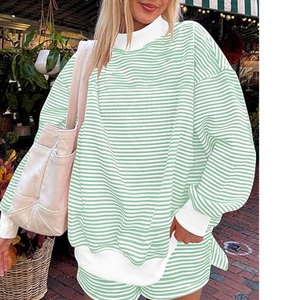 Sudadera de cuello alto para mujer, diseño clásico, tela suave, ajuste cómodo para uso diario y temporada de invierno - Product Image 5