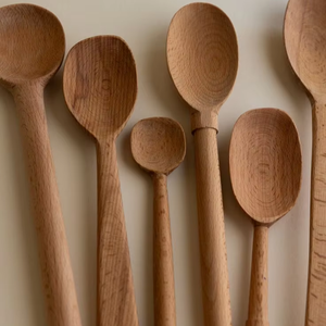 Ensemble de cuillères en bois naturel de haute qualité pour la cuisine quotidienne et l'utilisation traditionnelle à la maison et à l'hôtel - Product Image 1