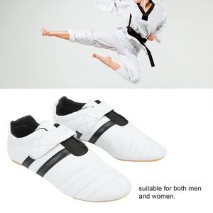 Chaussures de boxe professionnelles haut de gamme pour femmes, en maille, à lacets, légères, avec soutien de la cheville, respirantes, pour l'entraînement et le combat - Product Image 2