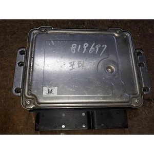 Porter Usó ECUs y Módulos de Computación 391044A311 - Product Image 1