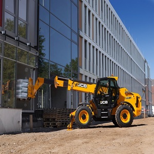 Chariots télescopiques JCB 540-140 robustes offrant une qualité excellente pour les applications industrielles et de construction - Product Image 4