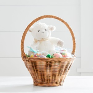 Natural rattan <b>basket</b> <b>cheap</b> price scalloped <b>baskets</b> for storage easter holiday supplies wholesale - Product Image 4