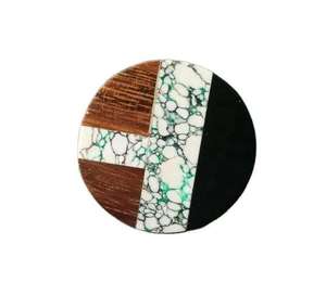 Bouton en résine écologique en bois, motif personnalisé, forme tendance, décoration intérieure, provenant de l'Uttar Pradesh - Product Image 1